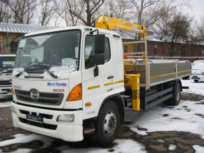 Манипулятор SOOSAN SCS513 на шасси HINO 500 Манипулятор SOOSAN SCS513 на шасси HINO 500
