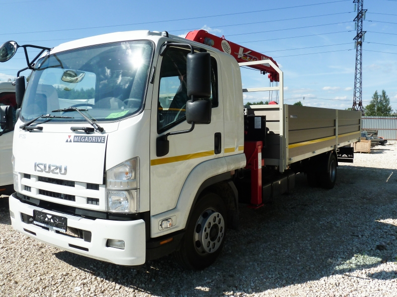 Манипулятор UNIC URV 374 на шасси ISUZU FSR 90 SLP Манипулятор UNIC URV 374 на шасси ISUZU FSR 90 SLP