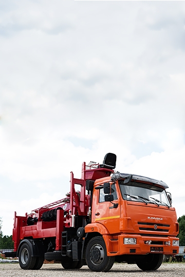 Бурильно-крановая машина KANGLIM KDC 5600 на шасси КАМАЗ 43253