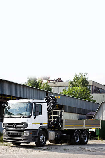 Манипулятор HIAB XC 244 на шасси MERCEDES-BENZ ACTROS