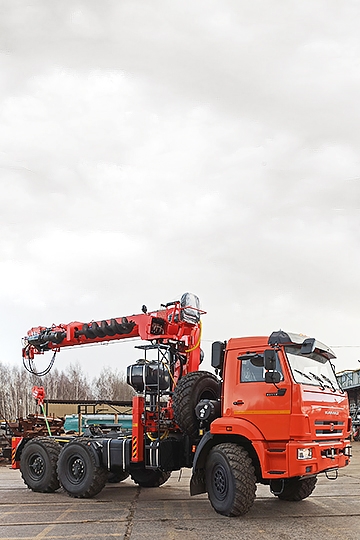 Манипулятор Kanglim KS-2056 с буром на шасси КАМАЗ-43118