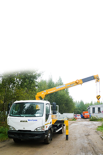 Манипулятор SOOSAN SCS513 на шасси AVIA D120