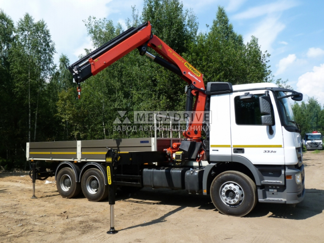 Манипулятор PALFINGER 30002 K на шасси MERCEDES-BENZ Actros 3336