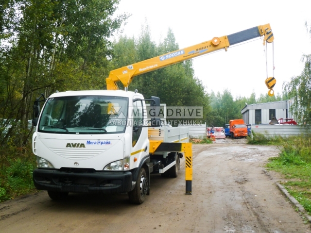 Манипулятор SOOSAN SCS513 на шасси AVIA D120