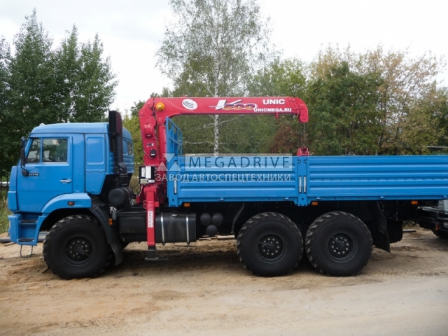 Манипулятор UNIC UR-V503 на шасси КАМАЗ 43118