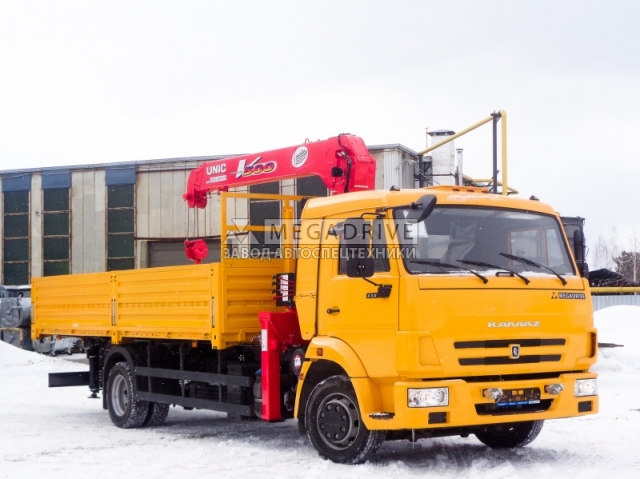 Манипулятор UNIC UR-V504 на шасси Камаз 4308