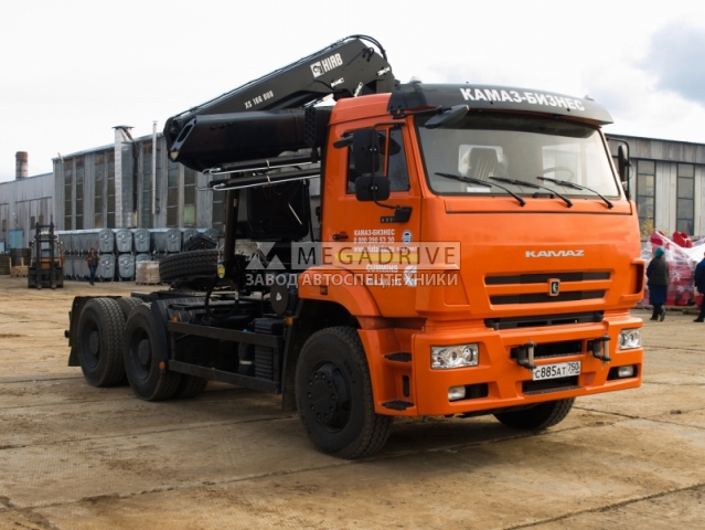 Тягач Камаз 6520 с КМУ Hiab XS166